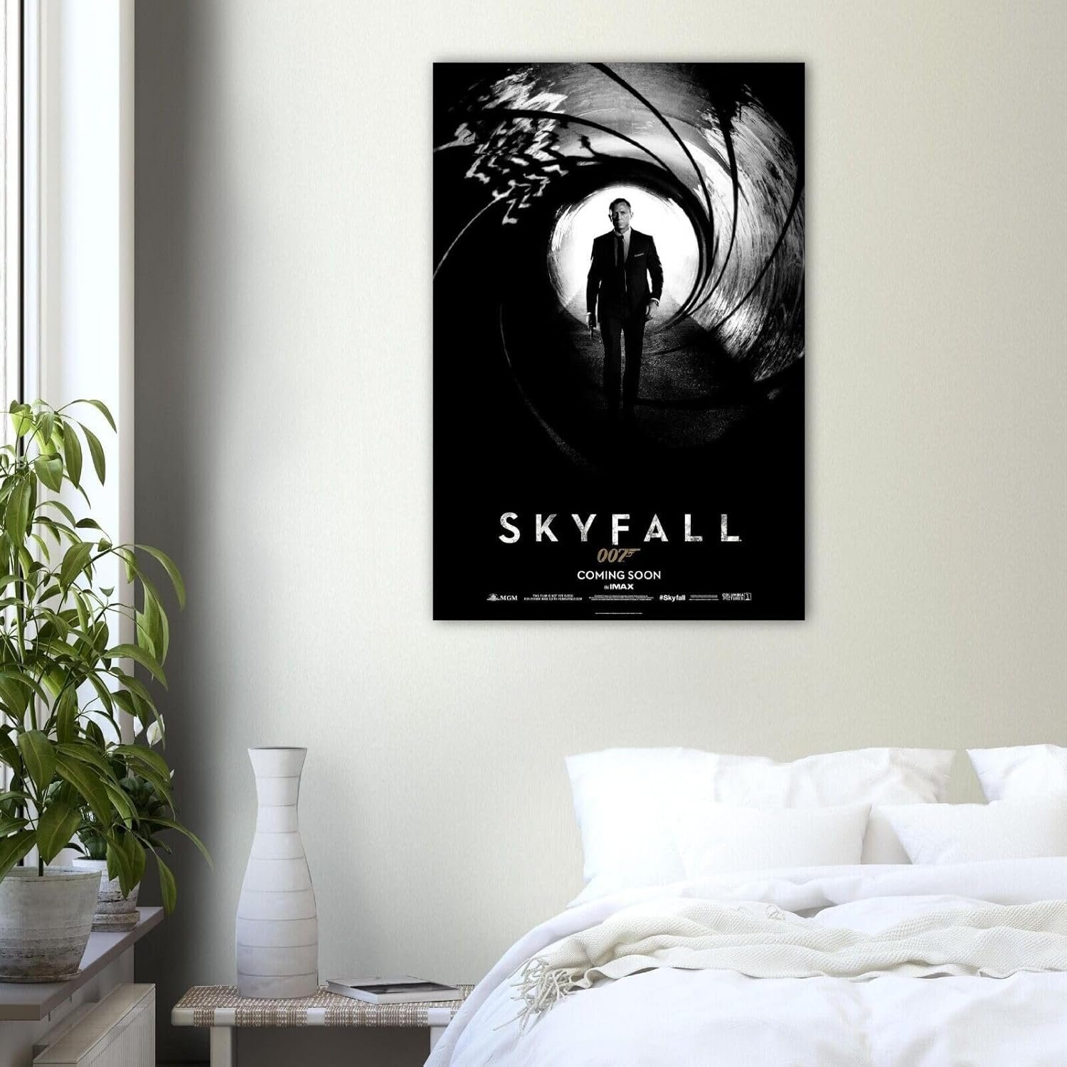 Skyfall - Movie Poster - Daniel Craig - US Teaser-12 x 18 Inches (US)